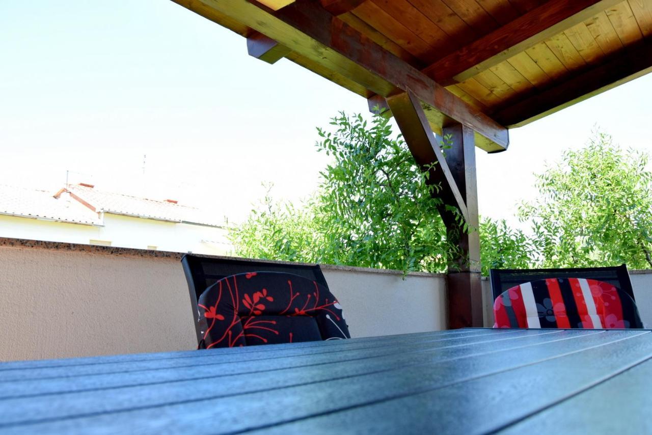 Villy City Apartment Palit Exterior photo